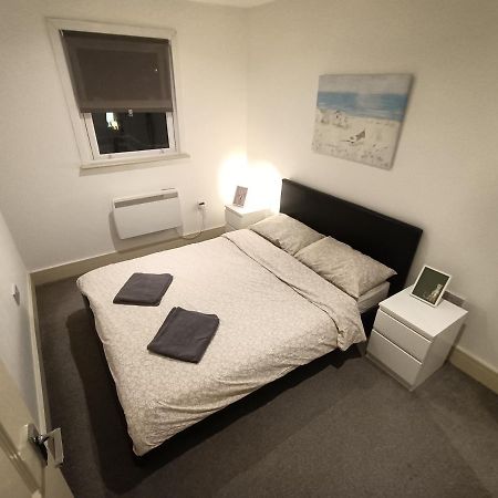 Lovely 2 Bedroom Serviced Apartment In Лондон Екстериор снимка