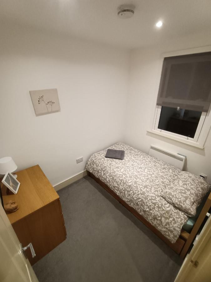 Lovely 2 Bedroom Serviced Apartment In Лондон Екстериор снимка